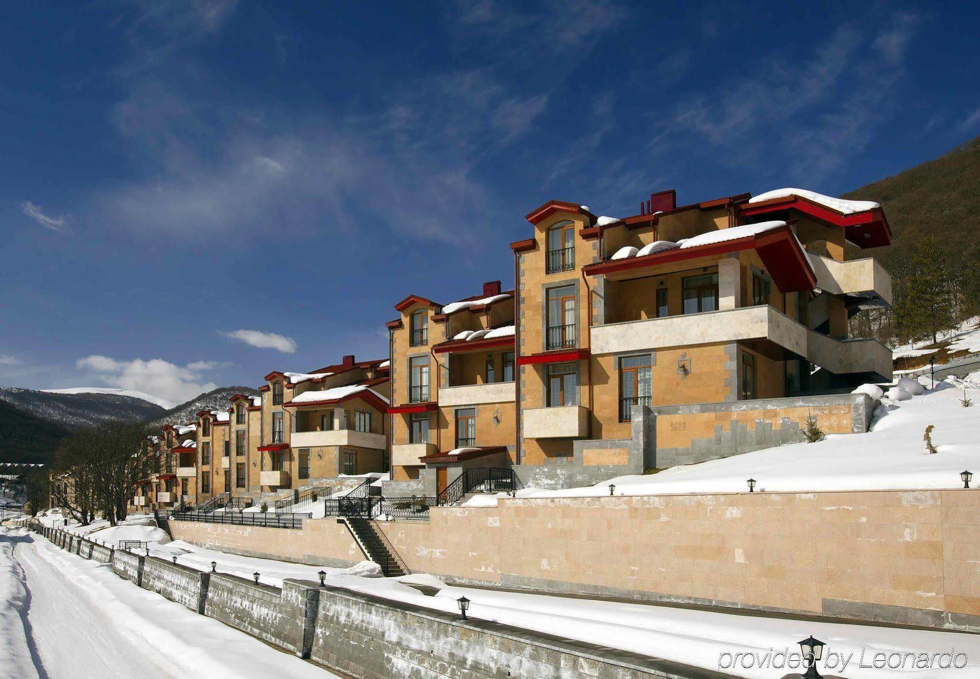Отель Tsaghkadzor Marriott Экстерьер фото